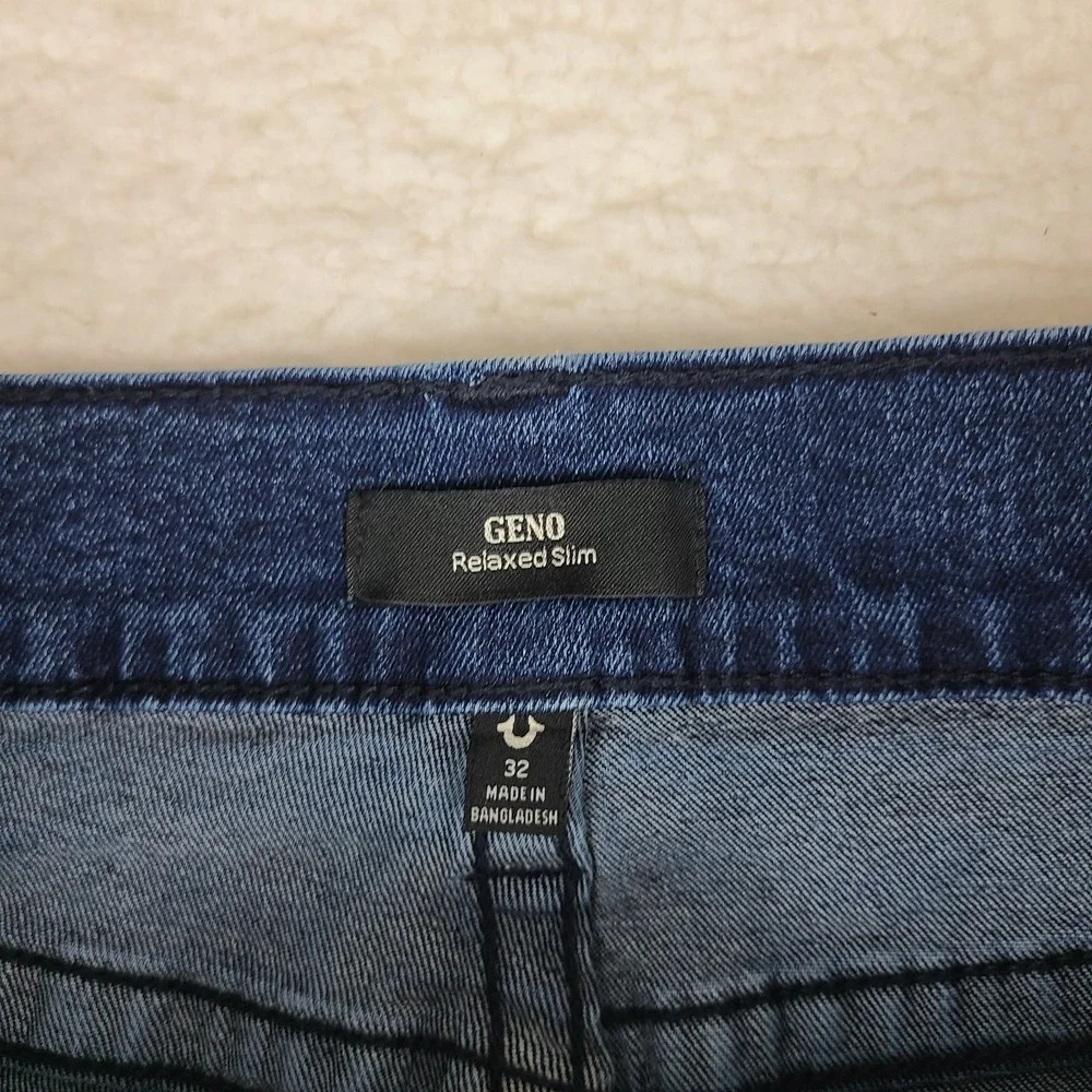 True Religion Jeans Mens 32x33 Blue GENO Relaxed Slim Dark Wash Denim *